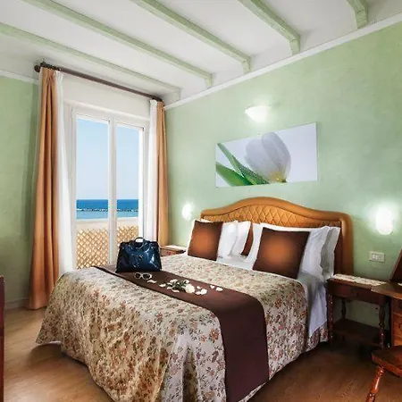 Internazionale Hotell 4*